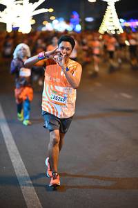 BIB: 201, 25249
                            <button type="button" onclick="openModal(23205503)" class="btn btn-primary btn-sm float-right btn-popup" data-toggle="modal" data-target=".modal-high-quality">
                        <i class="fas fa-shopping-cart"></i> Add to Cart
                    </button>
                                            <button type="button" onclick="isThisMe(23205503, true)" class="btn btn-success btn-sm float-right btn-popup btn-isme hidden" data-toggle="tooltip" data-placement="bottom" title="นี่คือรูปของคุณใช่ไหม คลิกที่นี่เพื่อเอาเข้าอัลบั้ม">
                        <i class="fas fa-plus"></i> Add to album
                    </button>
                    <button type="button" onclick="isThisMe(23205503, false)" class="btn btn-warning btn-sm float-right btn-popup btn-isnotme hidden">
                        <i class="fas fa-ban"></i> Remove from album
                    </button>